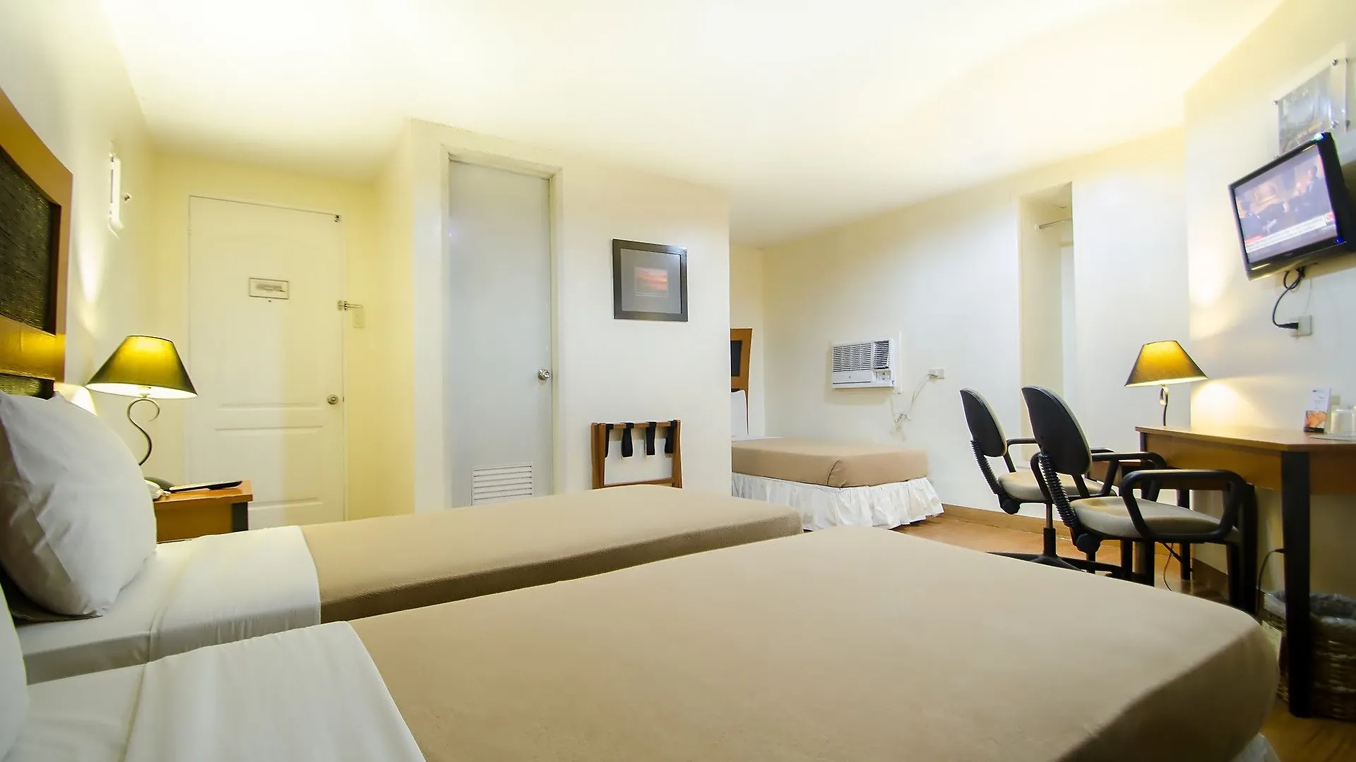 Spaces Hotel Makati Makati City 3*,
